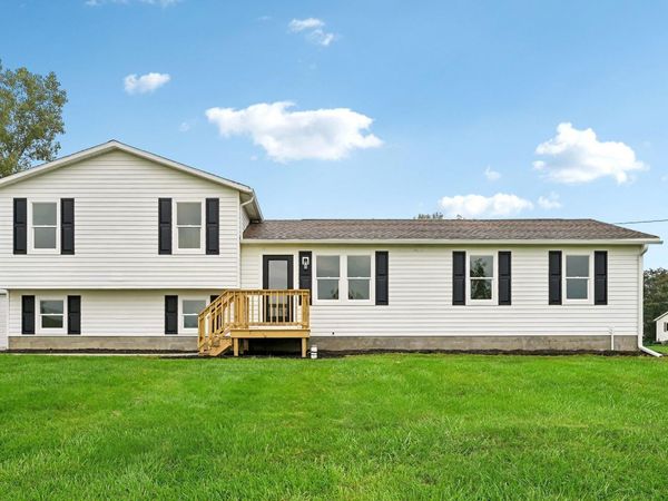 5700 Possum Street, Mount Vernon, OH 43050