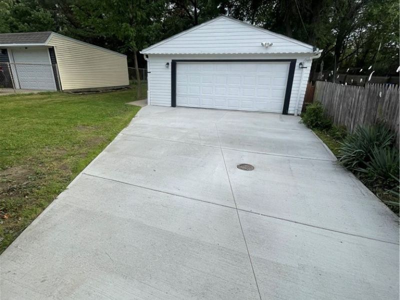 20120 McCracken Road, Maple Heights, OH 44137 Photo 3