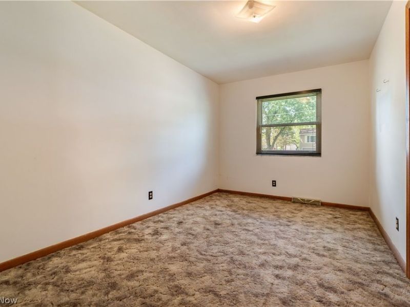 2263 Dewport Drive, Akron, OH 44312 Photo 14