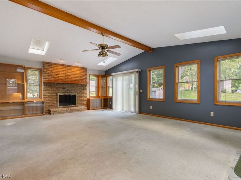 2263 Dewport Drive, Akron, OH 44312 Photo 2