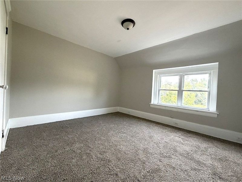 12516 Cornado Avenue, Cleveland, OH 44108 Photo 24
