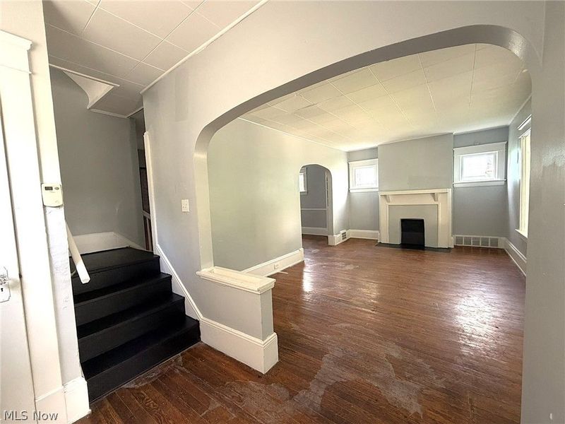 12516 Cornado Avenue, Cleveland, OH 44108 Photo 9