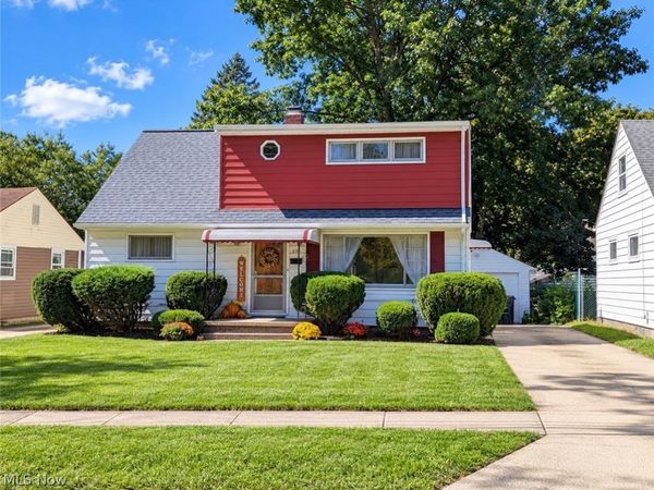 888 Caddo Avenue , Akron, OH 44305