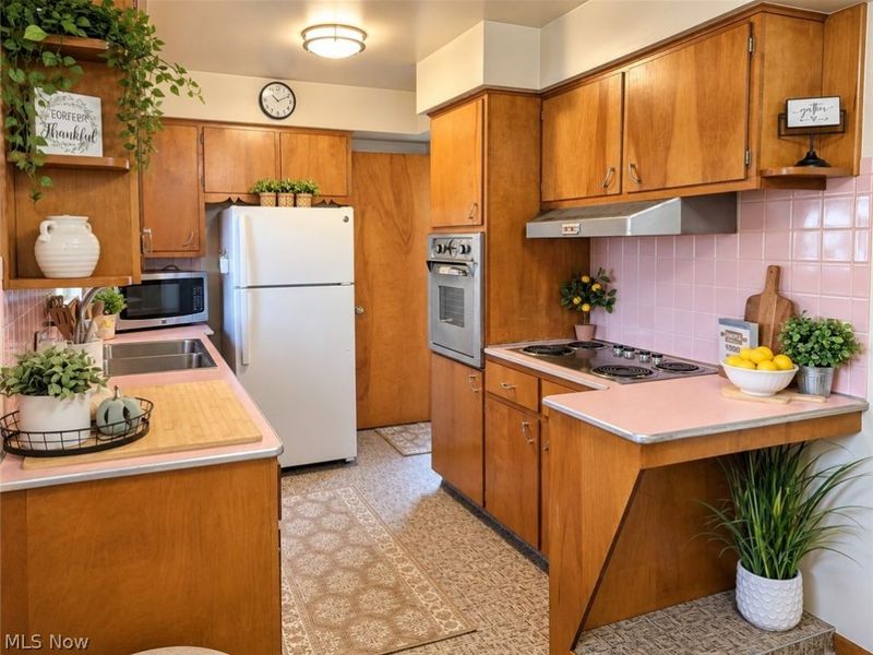 888 Caddo Avenue, Akron, OH 44305 Photo 7