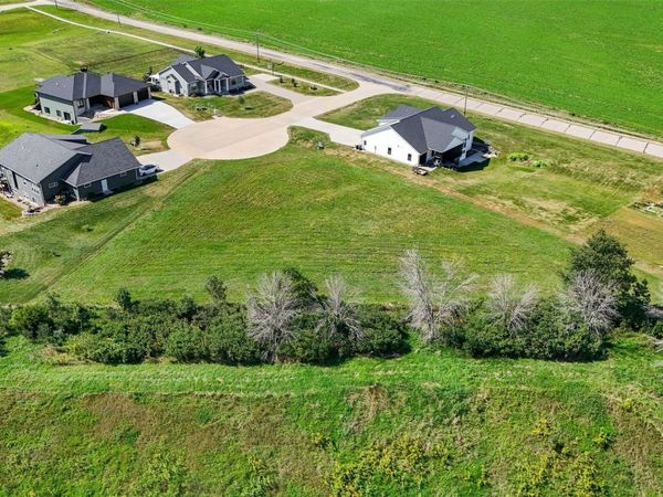 3804 Sierra Ter SW, Iowa City, IA 52240