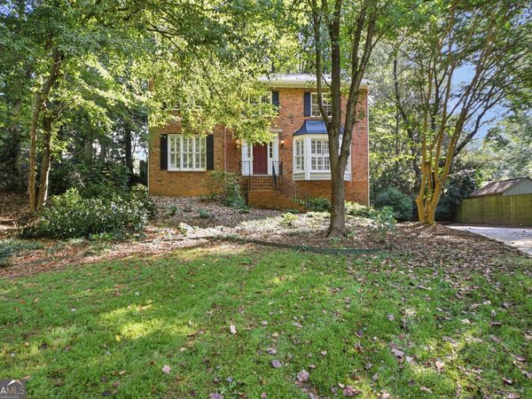 305 Old Tree Trc, Roswell, GA 30075