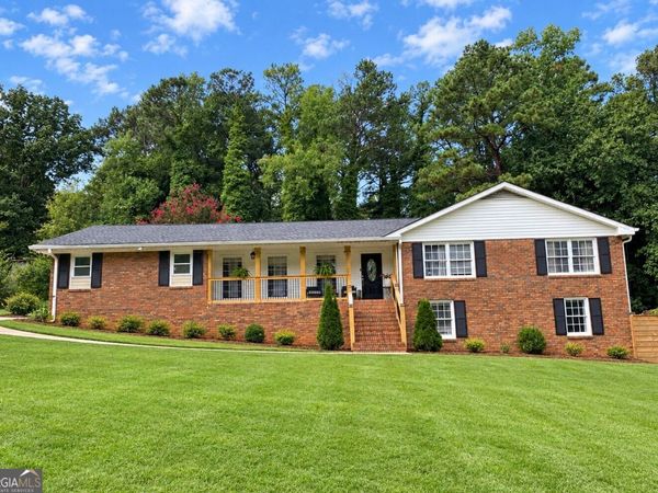 2323 Cambridge Street, Snellville, GA 30078