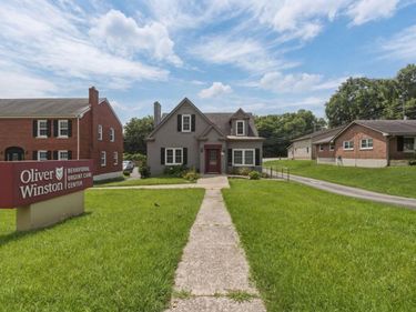 1618 Harrodsburg Road, Lexington, KY 40504