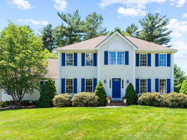 32 Cinnamon Cir, Easton, MA 02334
