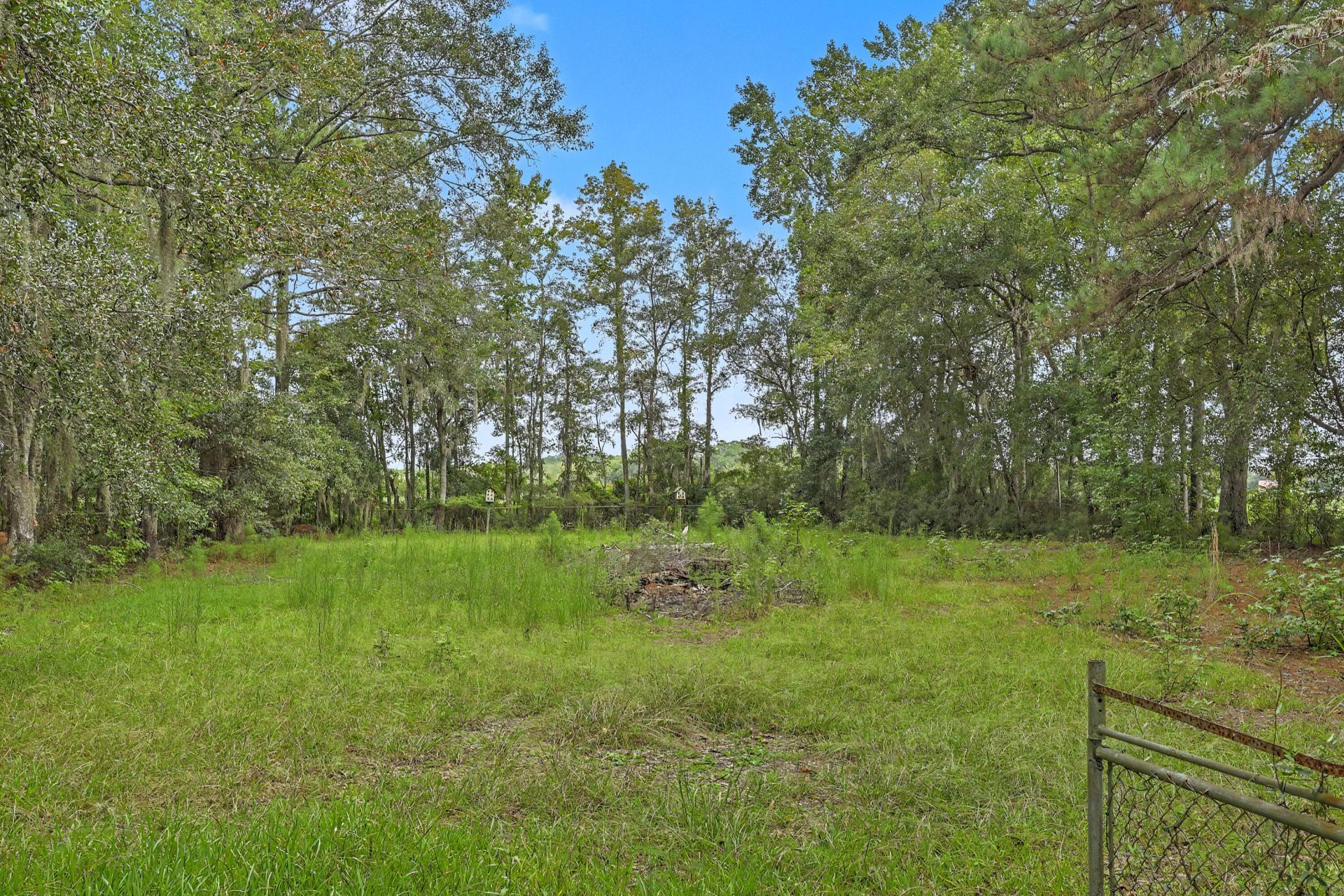 4678 Maybank Highway Photo 12