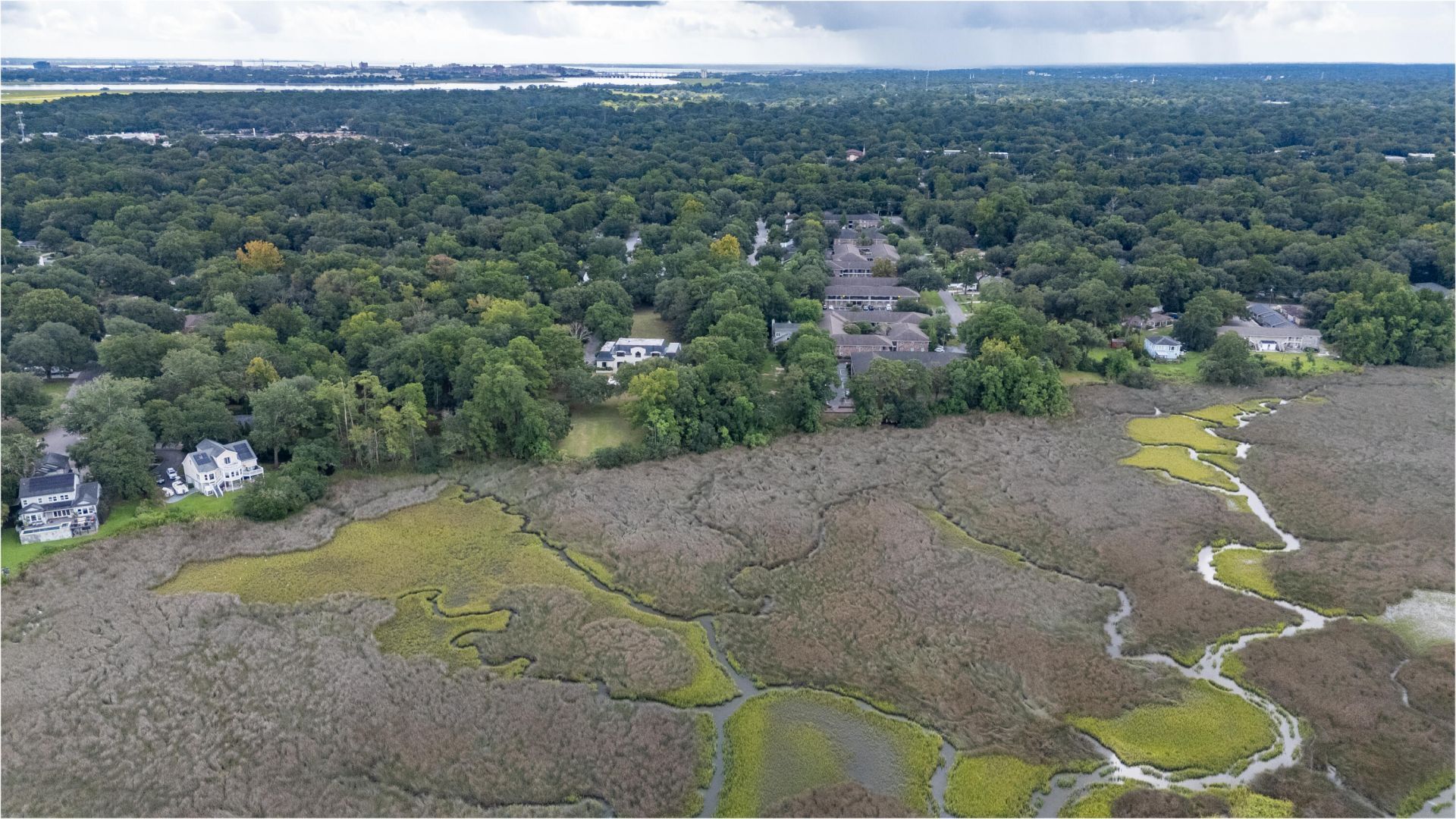 1460 River Front Drive  Photo 14