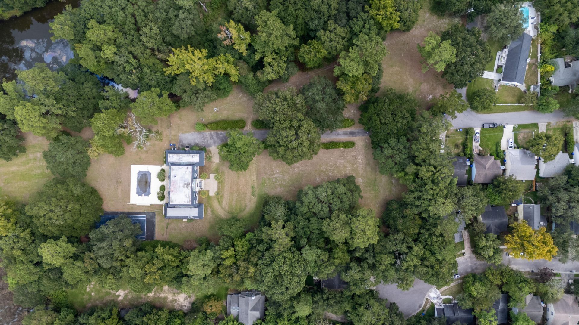 1460 River Front Drive  Photo 27