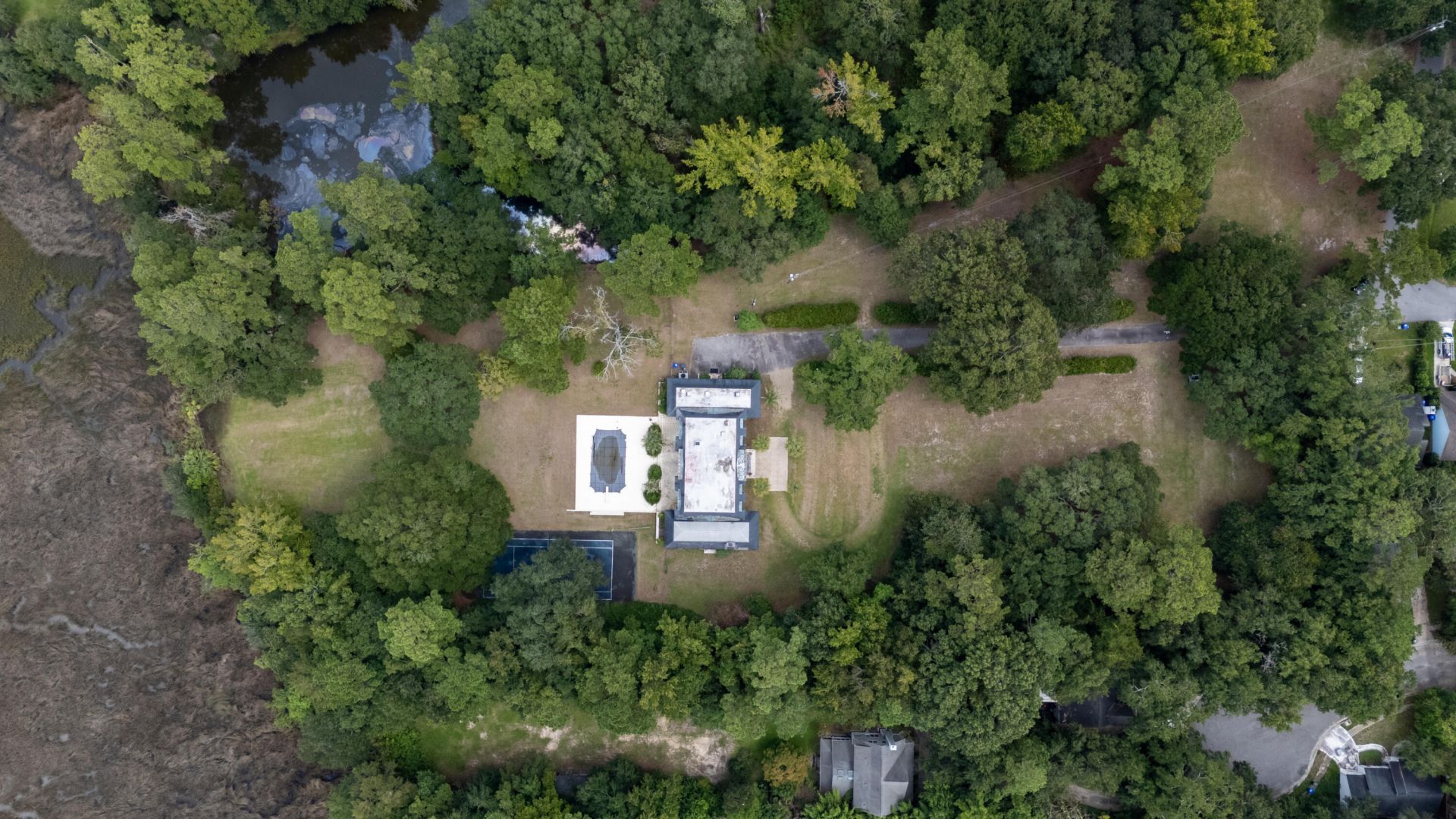 1460 River Front Drive  Photo 28