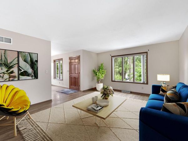 250 N 115th STREET, Wauwatosa, WI 53226