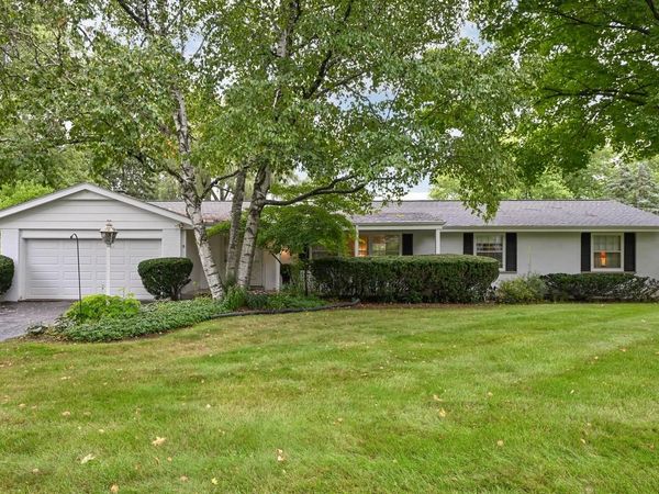 2120 Elm Tree ROAD, Elm Grove, WI 53122