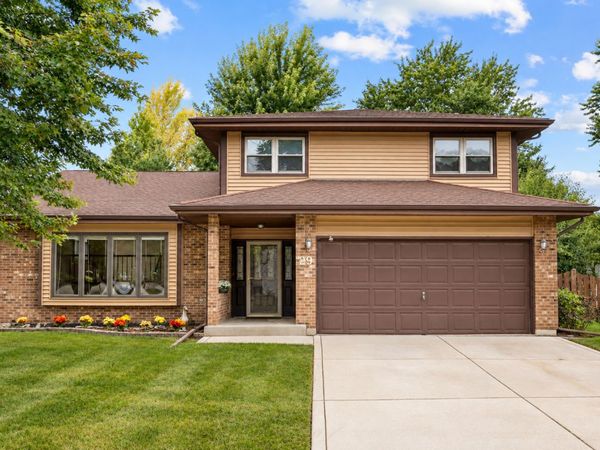 29 Mayfair Lane , Aurora, IL 60504