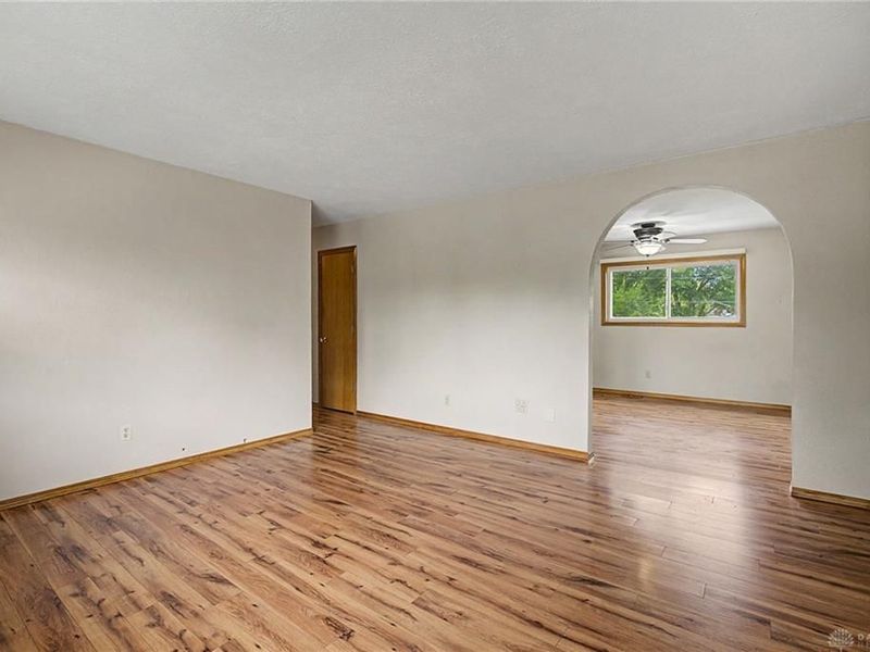 367 Hillhaven Drive, Dayton, OH 45449 Photo 10