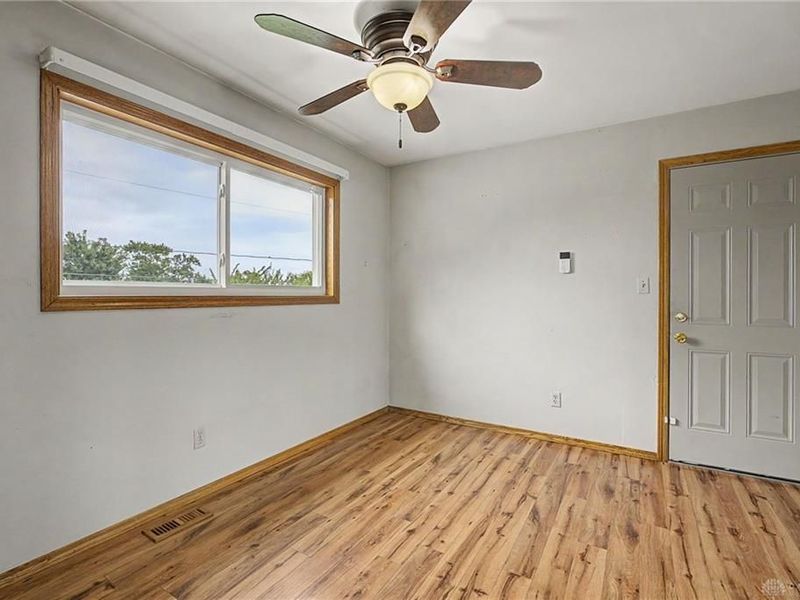 367 Hillhaven Drive, Dayton, OH 45449 Photo 14