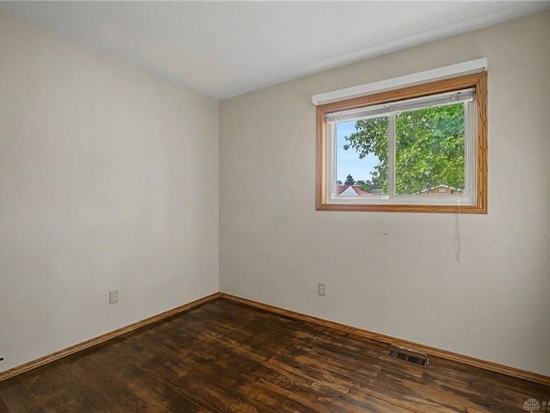 367 Hillhaven Drive, Dayton, OH 45449 Photo 16
