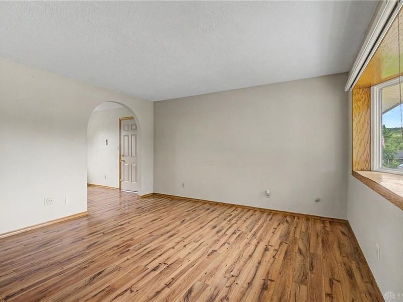 367 Hillhaven Drive, Dayton, OH 45449 Photo 6