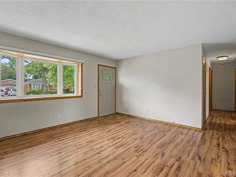 367 Hillhaven Drive, Dayton, OH 45449 Photo 9