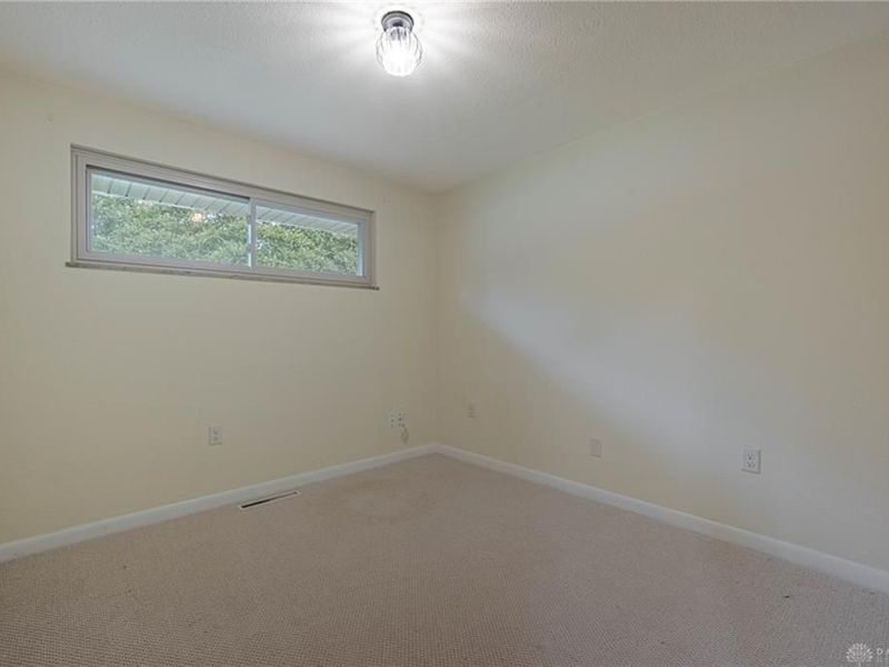1100 Donson Drive, Kettering, OH 45429 Photo 13