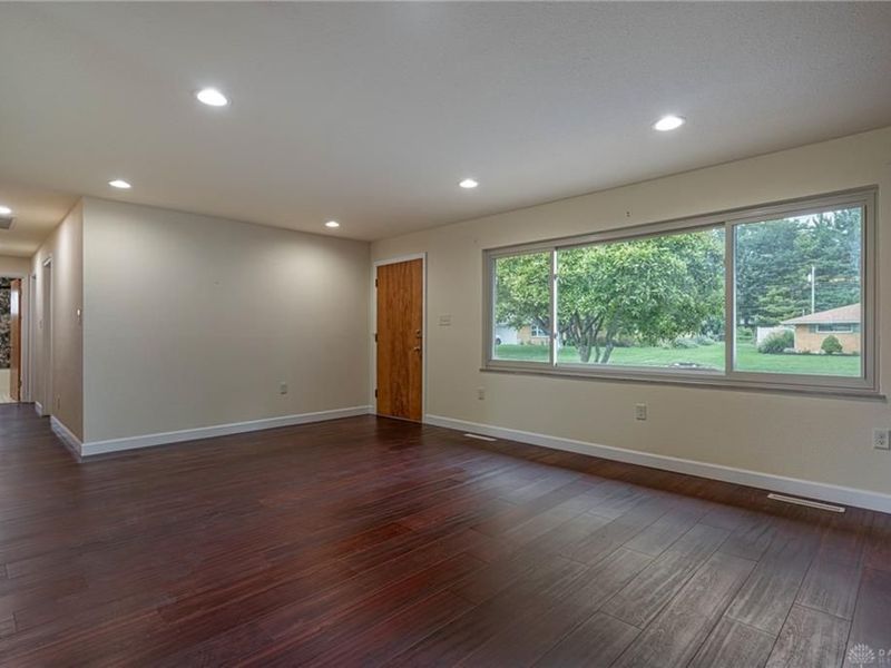 1100 Donson Drive, Kettering, OH 45429 Photo 3