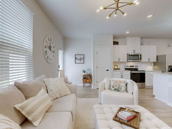 464 Augustine Dr , Lebanon, TN 37087