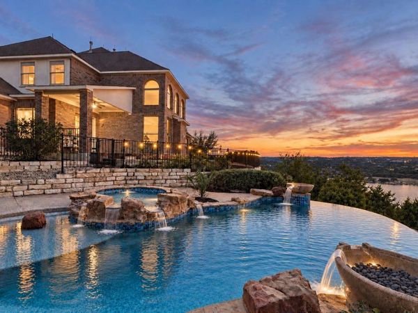 2702 Lakehurst RD , Spicewood, TX 78669