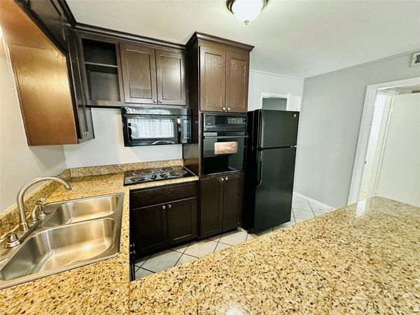601 W 11th ST, Unit 226, Austin, TX 78701