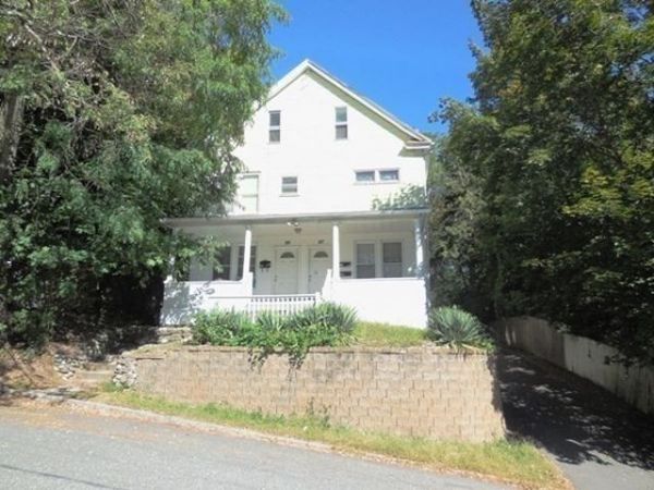 97-99 Brookline Ave, Holyoke, MA 01040