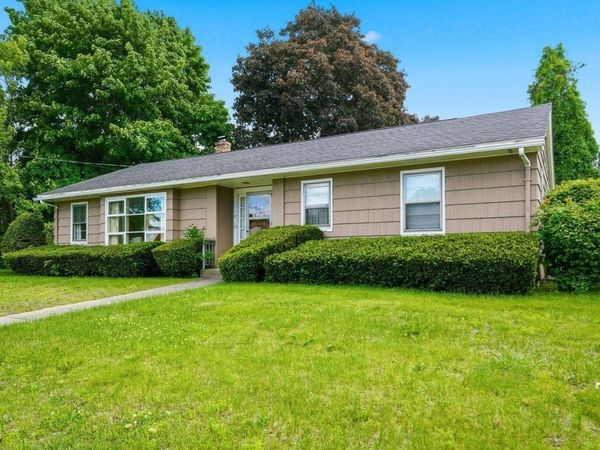 5 Slater, Webster, MA 01570