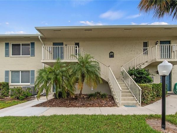 259 Winners CIR , Unit 4, NAPLES, FL 34112