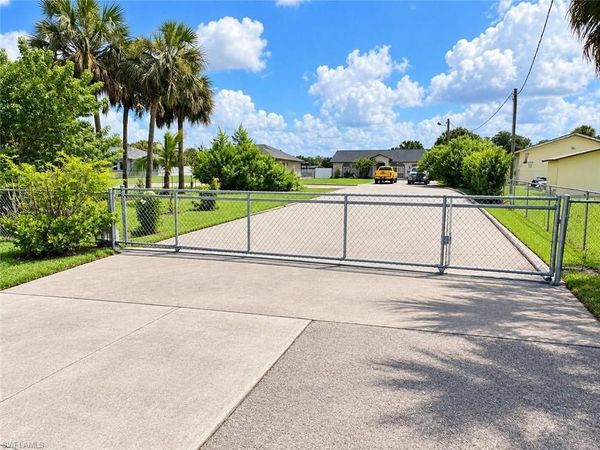3180 Everglades BLVD S, NAPLES, FL 34117