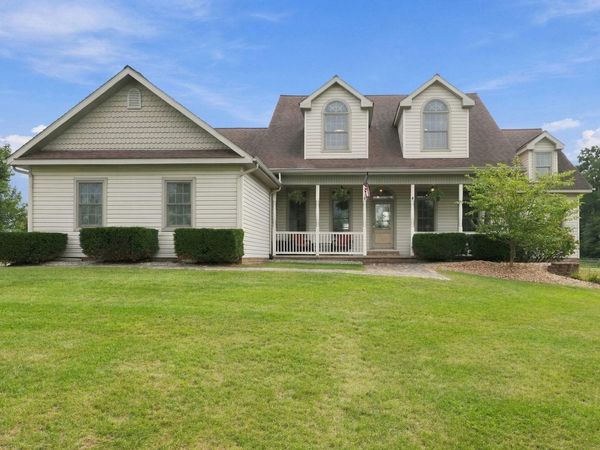 67201 Blue School Road, Constantine, MI 49042