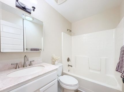 3871-3881 Bankhead Rd, Loomis, CA 95650 Photo