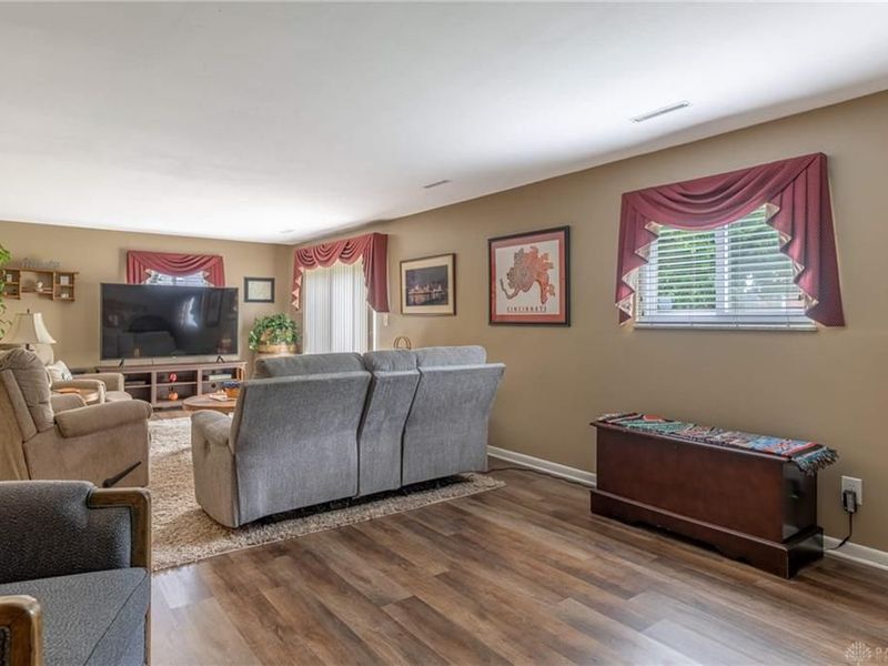 2431 Santa Rosa Drive, Kettering, OH 45440 Photo 20