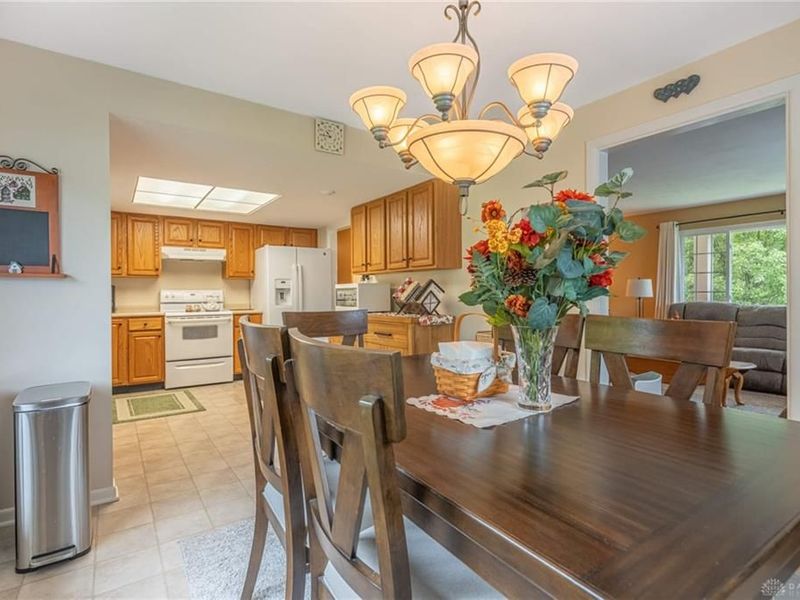 2431 Santa Rosa Drive, Kettering, OH 45440 Photo 6