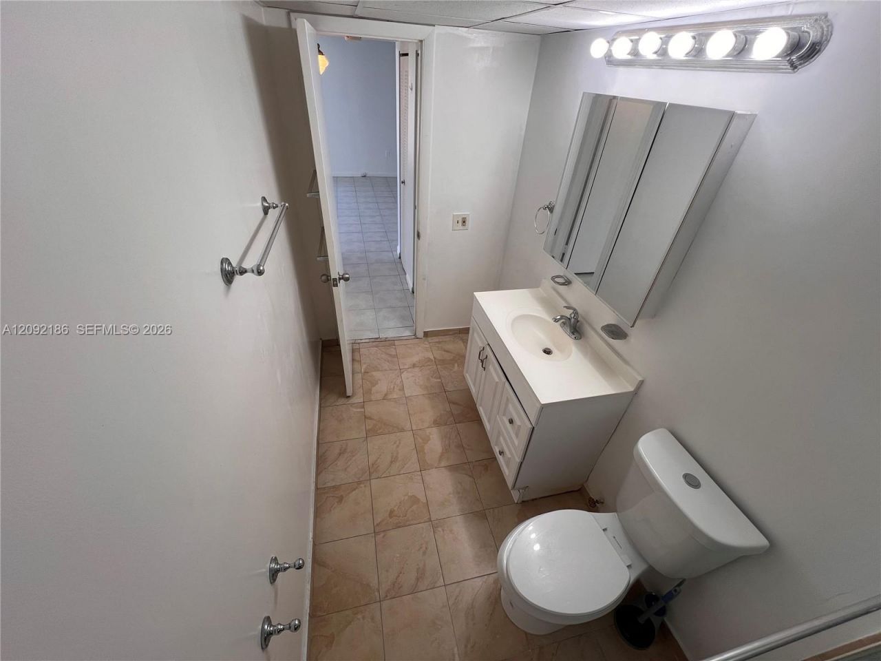 2000 Biarritz Dr , Unit 407, Miami Beach, FL 33141 Photo