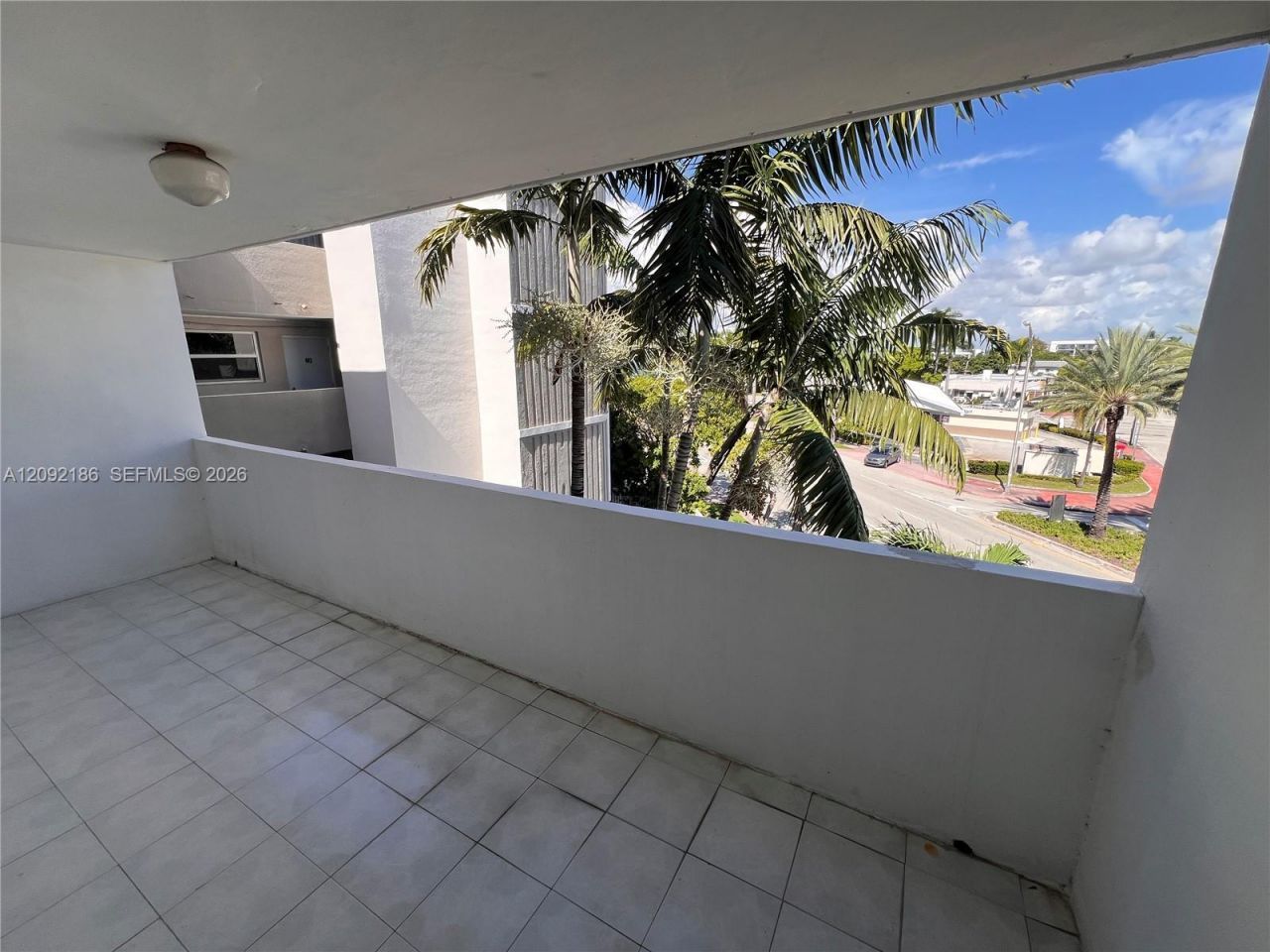 2000 Biarritz Dr , Unit 407, Miami Beach, FL 33141 Photo