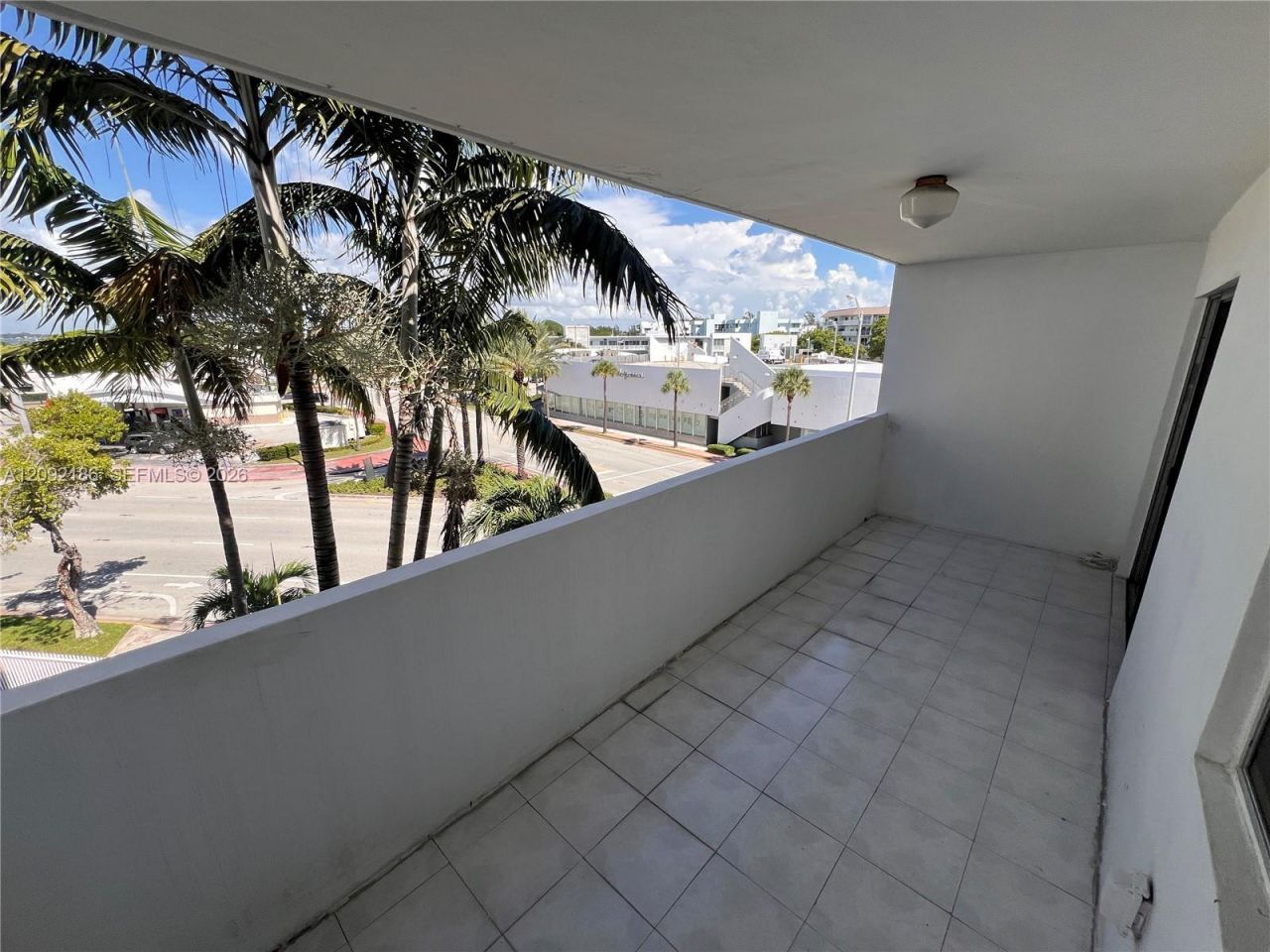 2000 Biarritz Dr , Unit 407, Miami Beach, FL 33141 Photo