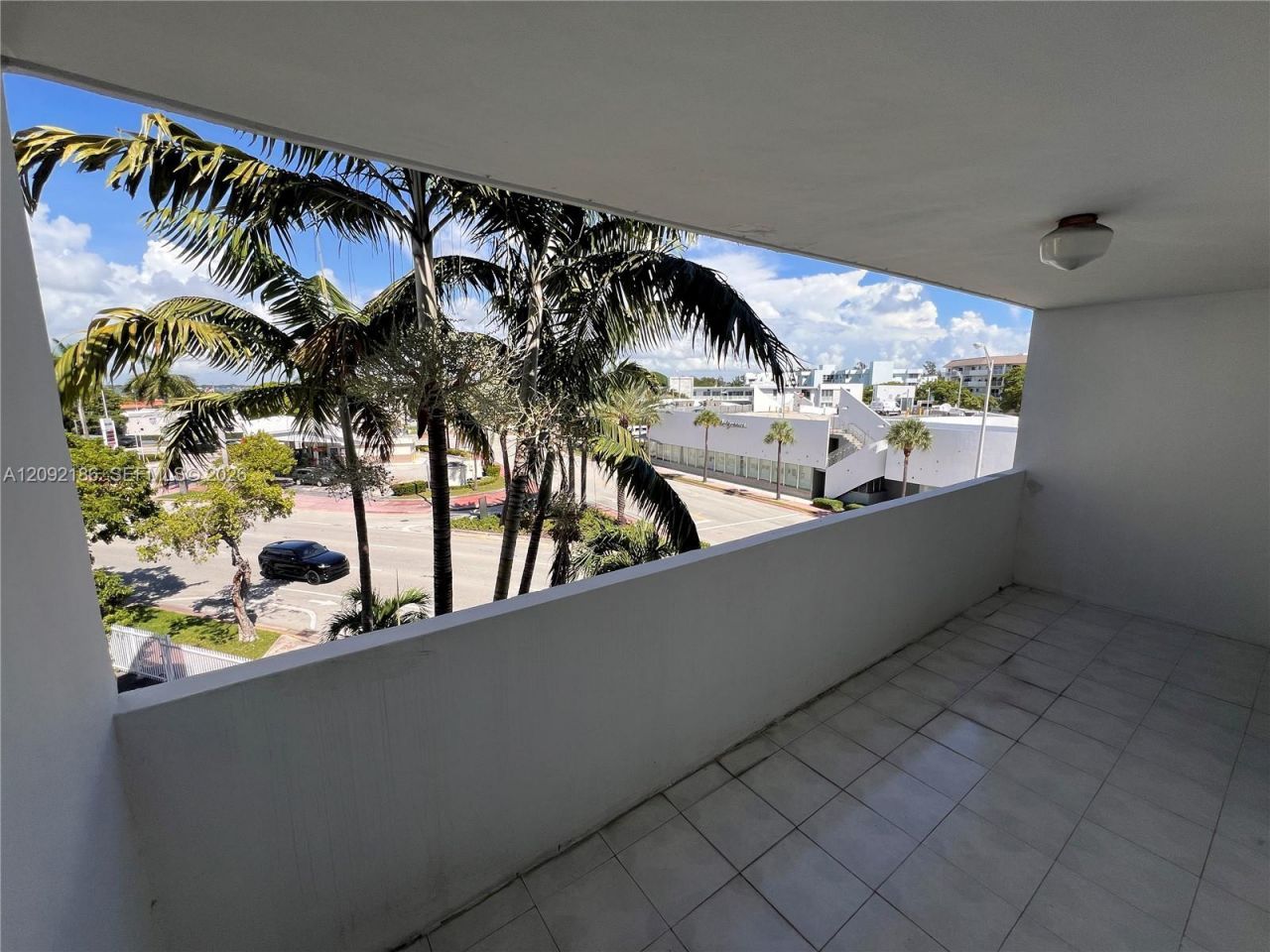 2000 Biarritz Dr , Unit 407, Miami Beach, FL 33141 Photo