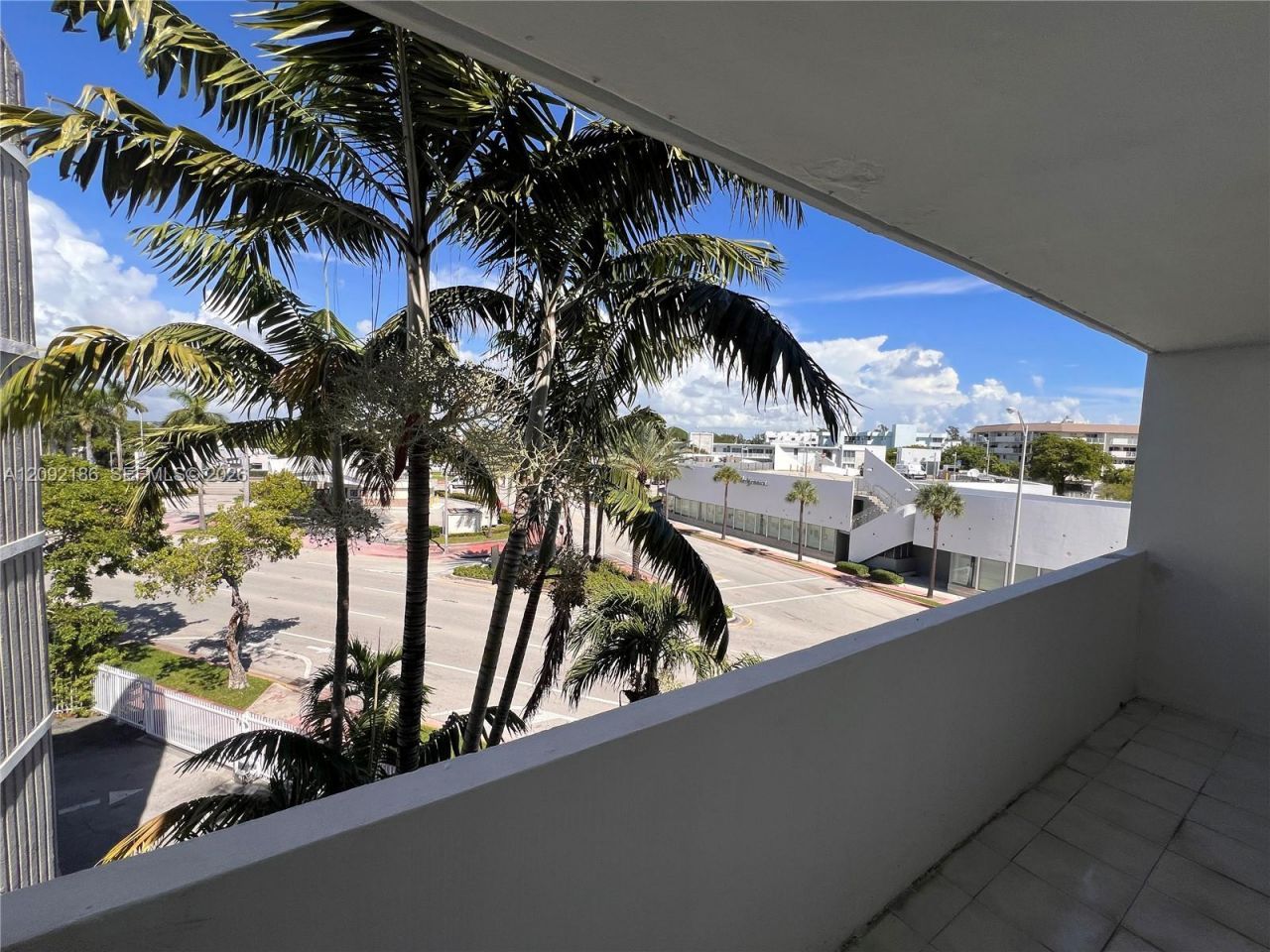 2000 Biarritz Dr , Unit 407, Miami Beach, FL 33141 Photo