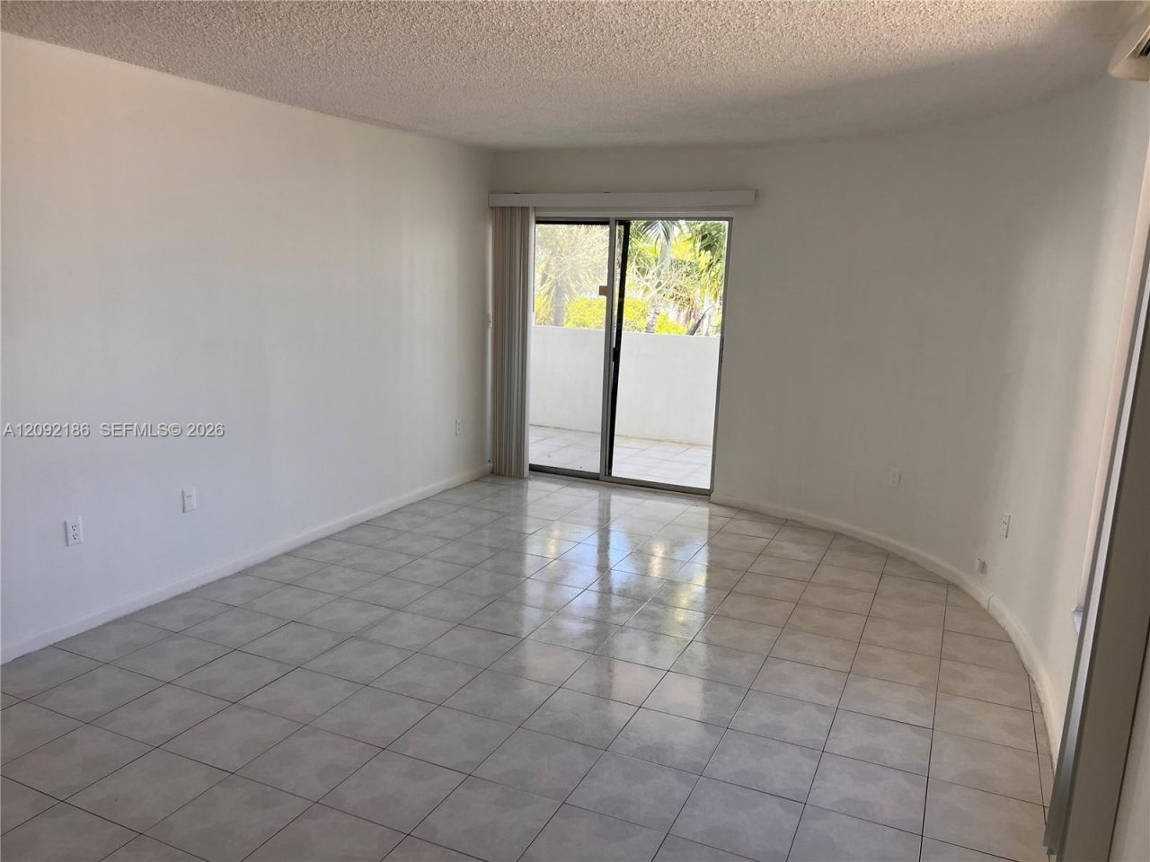 2000 Biarritz Dr , Unit 407, Miami Beach, FL 33141 Photo