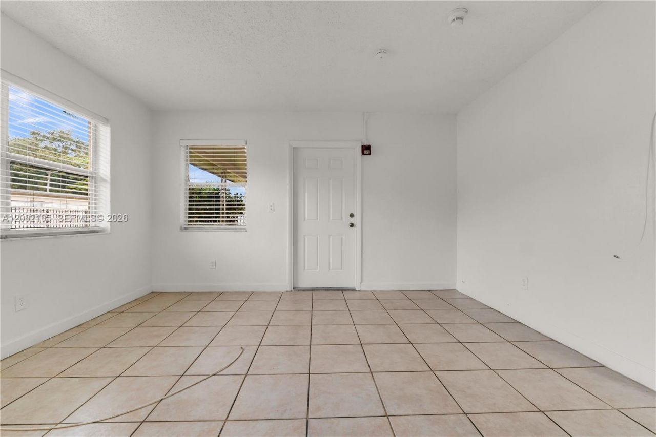 6318 SW 25th St , Unit 4, Miramar, FL 33023 Photo