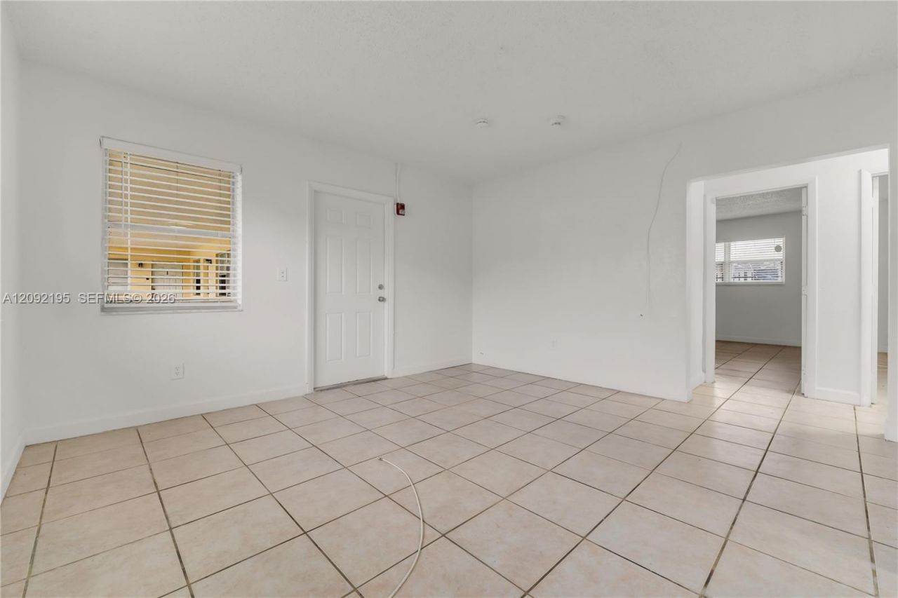 6318 SW 25th St , Unit 4, Miramar, FL 33023 Photo