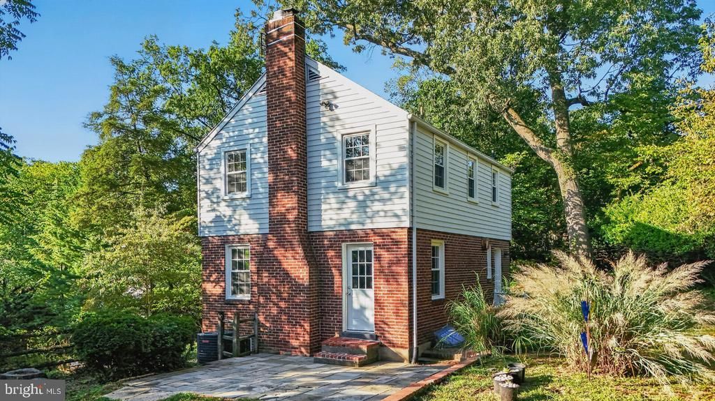 908 GLAIZEWOOD COURT , TAKOMA PARK, MD 20912