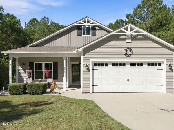 126 Penny Lane, Holly Ridge, NC 28445