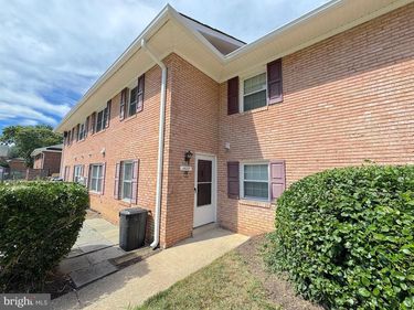 8632 WALUTES CIRCLE , Unit B, ALEXANDRIA, VA 22309
