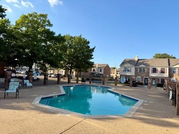 621 Carriagehouse Lane, Unit 4f, Garland, TX 75040